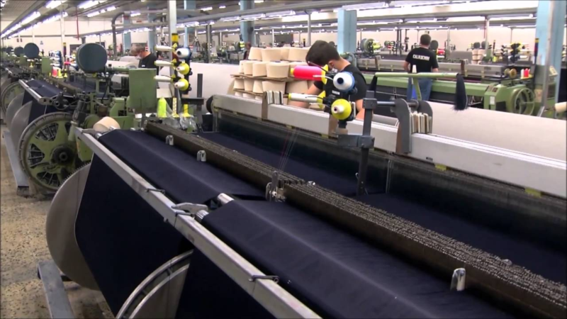 Cette machine teint le textile à partir de CO2